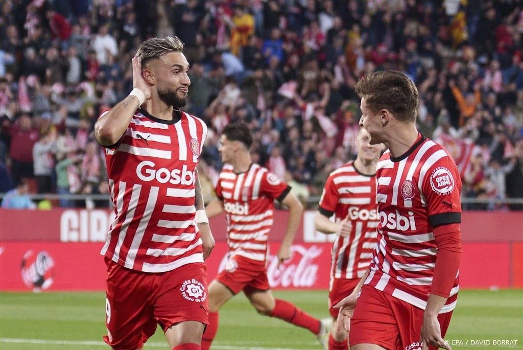 Castellanos helpt Barcelona en scoort viermaal tegen Real Madrid