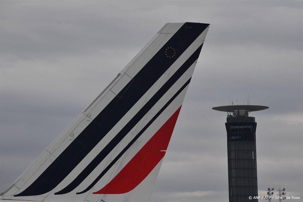 Hinder vliegverkeer door staking Franse luchtverkeersleiders