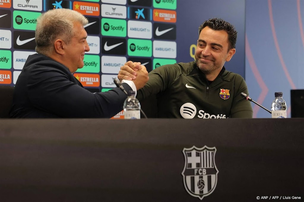 FC Barcelona bevestigt langer aanblijven 'ambitieuze' coach Xavi 