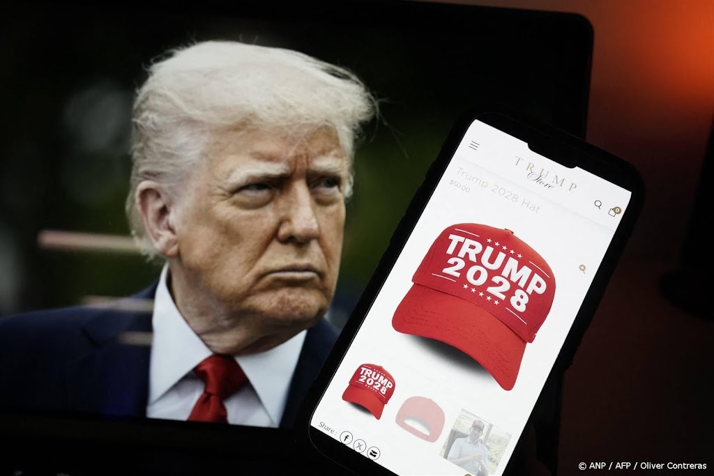 Webshop Trump verkoopt artikelen met reclame voor derde termijn
