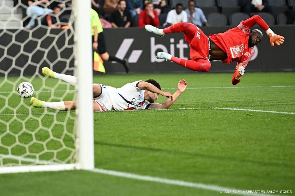 Ruime zege PSG in aanloop naar duel met Bayern München