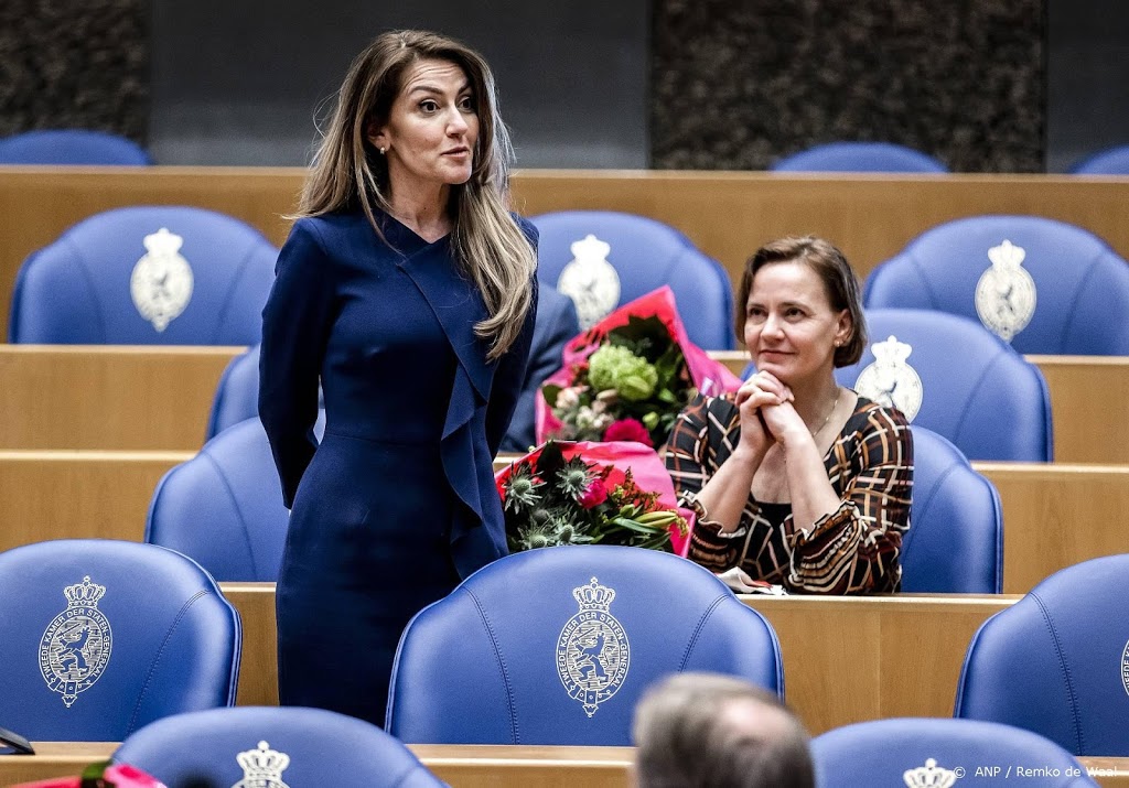 VVD'er Yesilgöz beëdigd als nieuwe staatssecretaris EZK