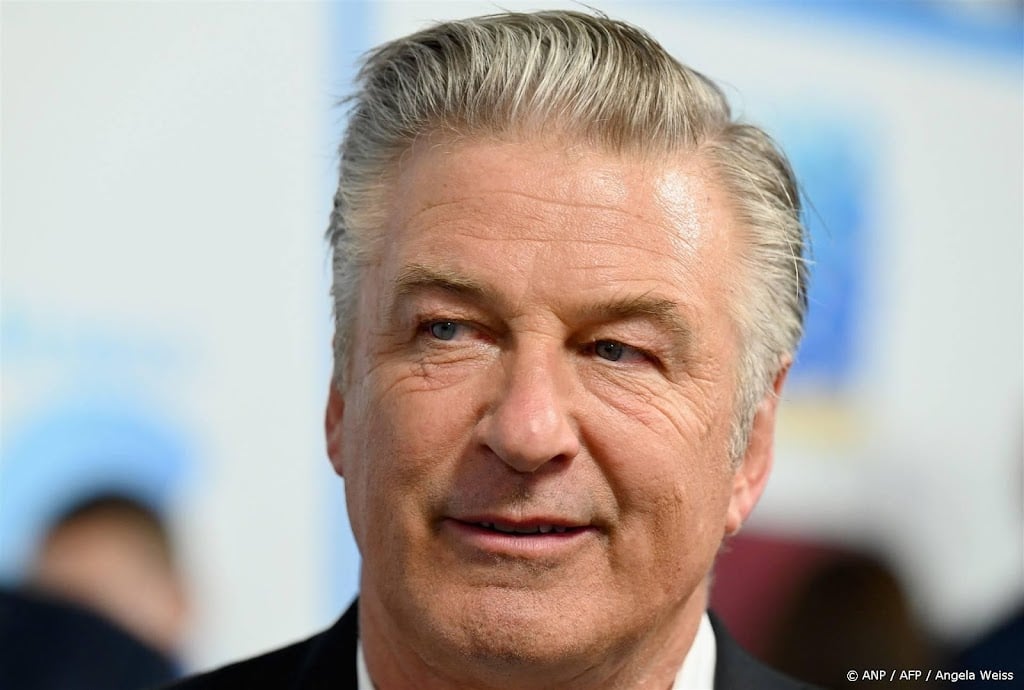 Rechter: aanklacht tegen acteur Alec Baldwin blijft staan