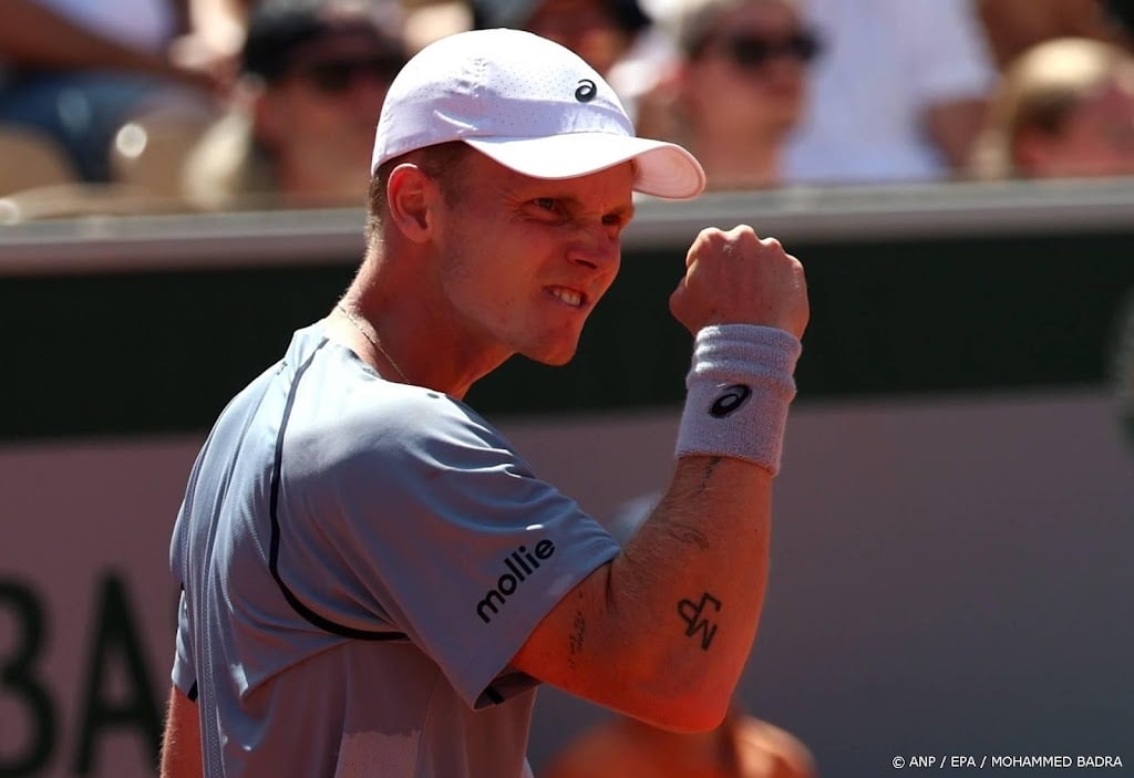Tennisser De Jong verslaat routinier Wawrinka op Roland Garros