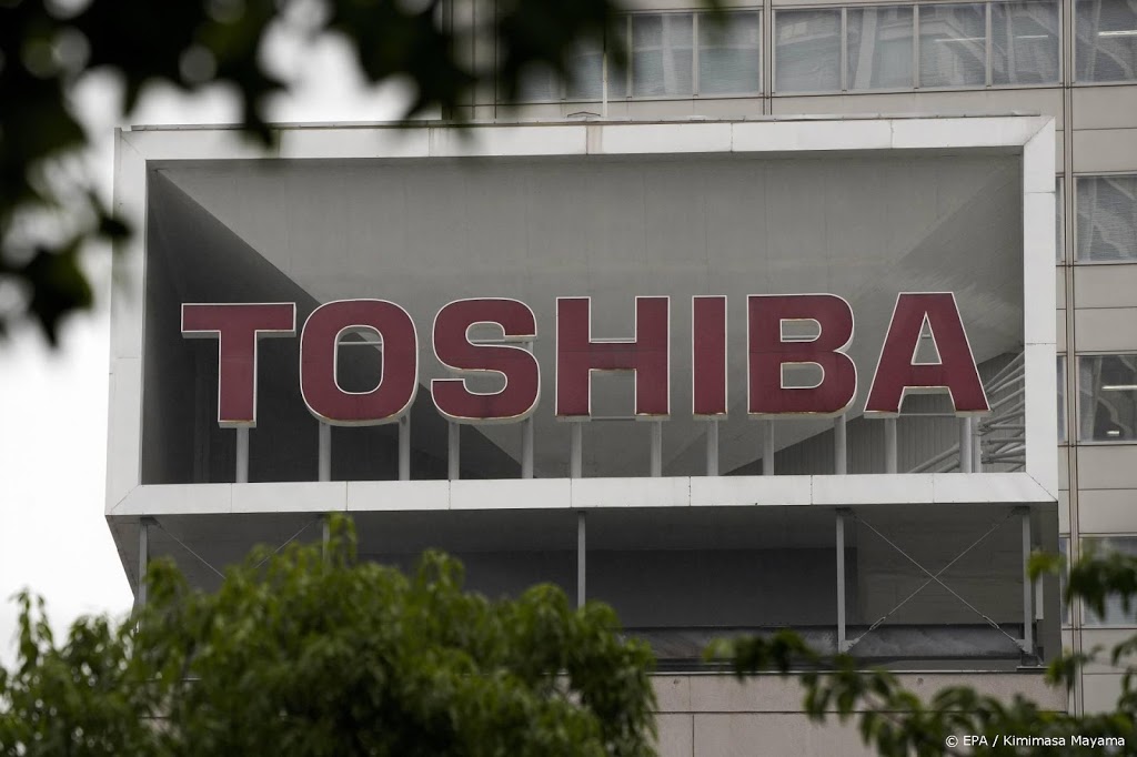 Toshiba daalt op Japanse beurs na wegstemmen voorzitter