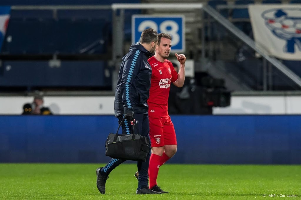 Brama verlengt contract bij FC Twente met een jaar
