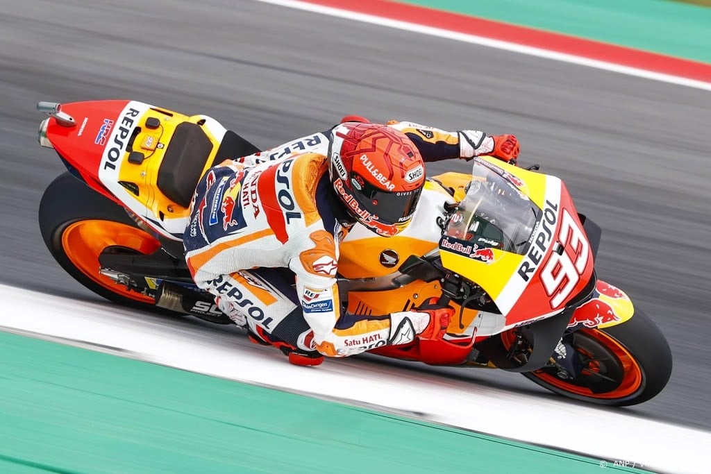 Motorracer Márquez ongedeerd na zware crash in Assen