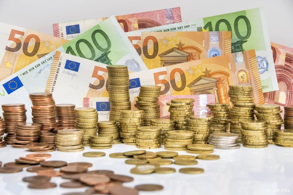 Staat moet meer geld lenen vanwege langere coronasteun