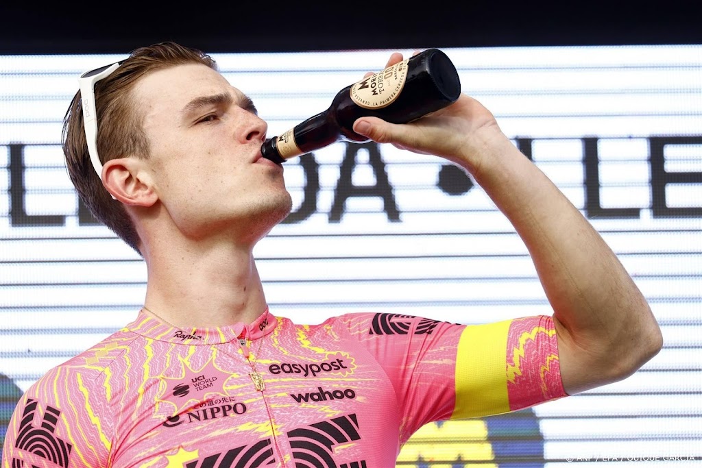EF Education-EasyPost met debutant Van den Berg naar de Tour