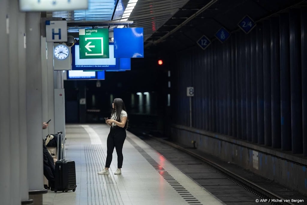 Opnieuw problemen op spoor bij Schiphol, nu seinstoring