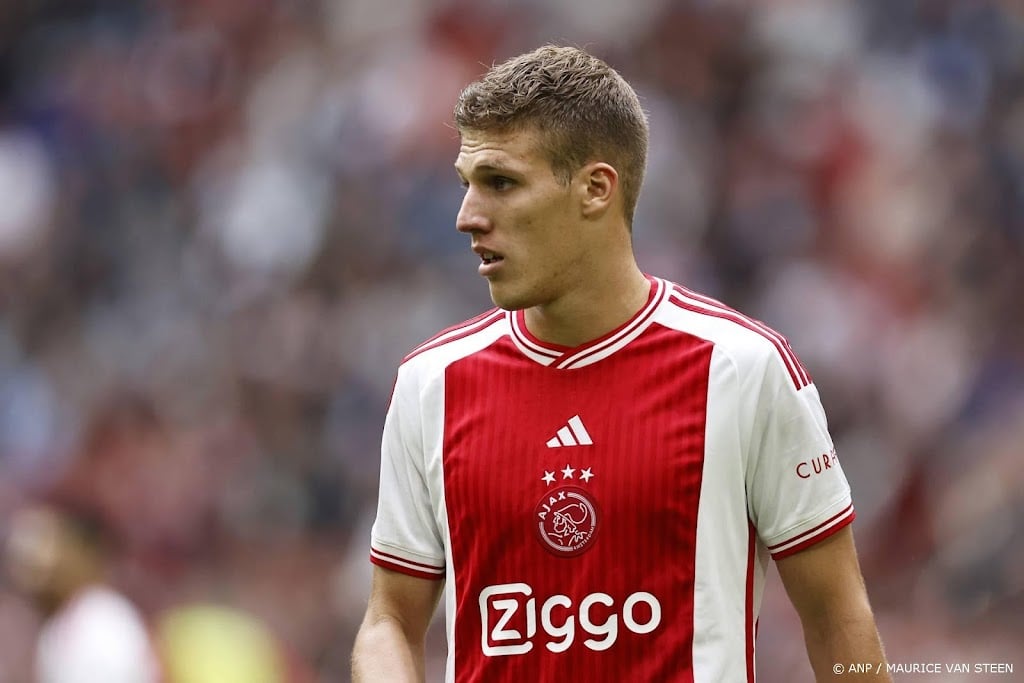 Ajax verkoopt verdediger Medic aan Norwich City 