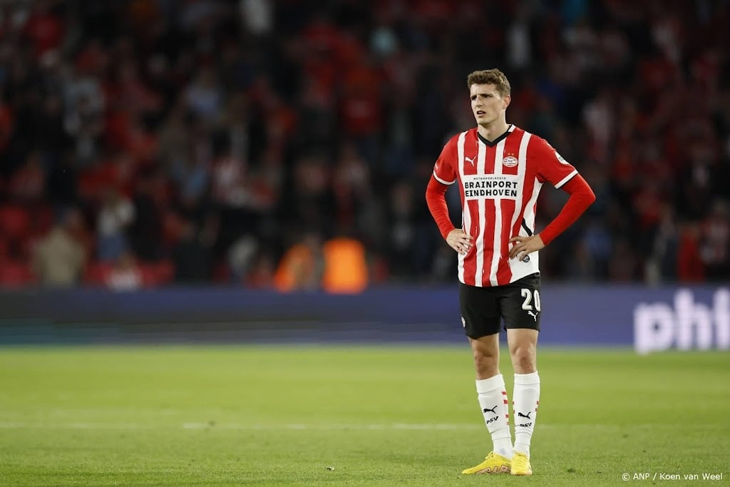 Middenvelder Til verlengt contract bij PSV tot medio 2028