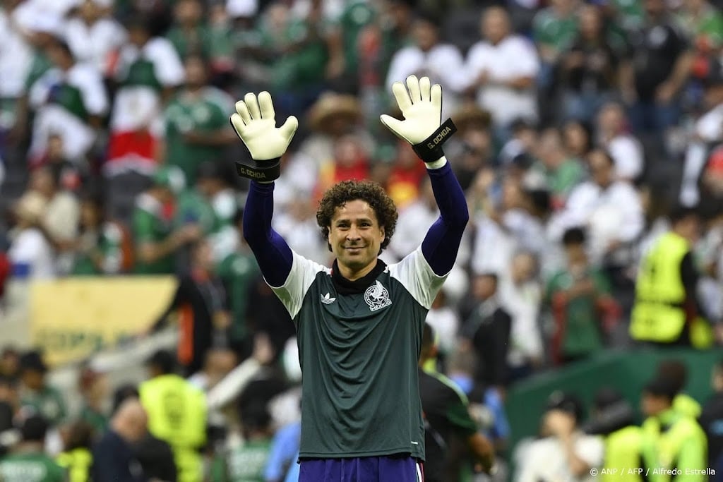 Mexicaanse keeper Ochoa krijgt als invaller speeltijd op zesde WK