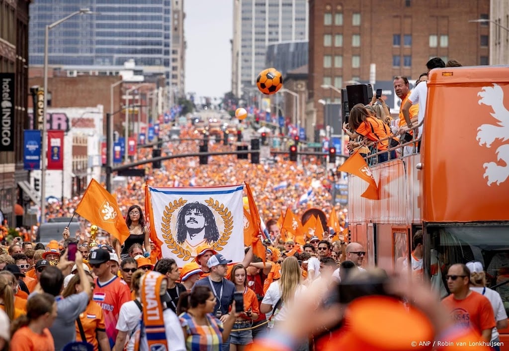 Kansas City loopt massaal uit voor fanwalk van Oranjefans