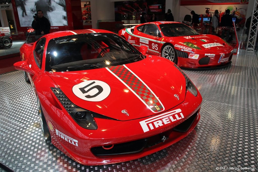 Tsjechische politie zet Ferrari in tegen ergste wegmisbruikers