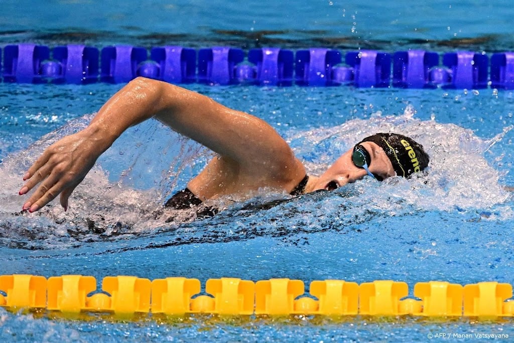 Steenbergen en Van Kooten op WK in halve finale op 200 meter vrij