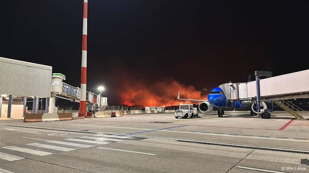 Vliegveld Palermo heropend na sluiting door bosbranden
