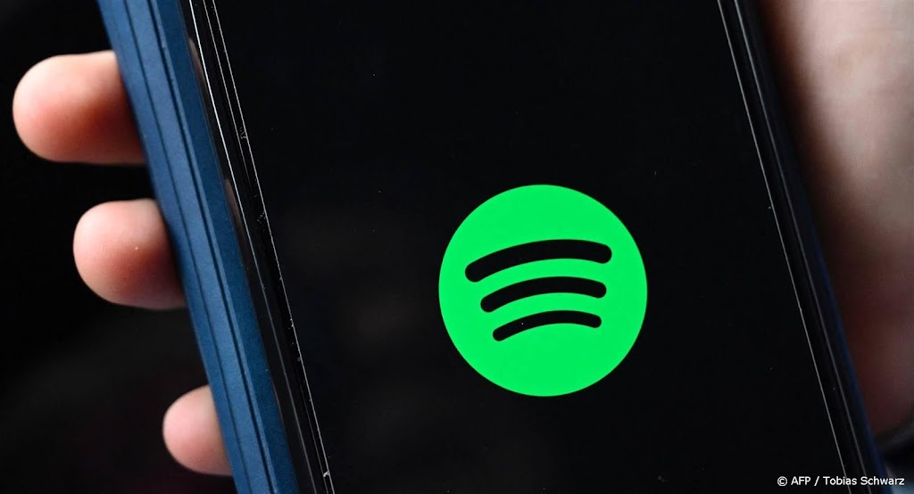 Spotify ziet vooral aantal niet-betalende gebruikers groeien