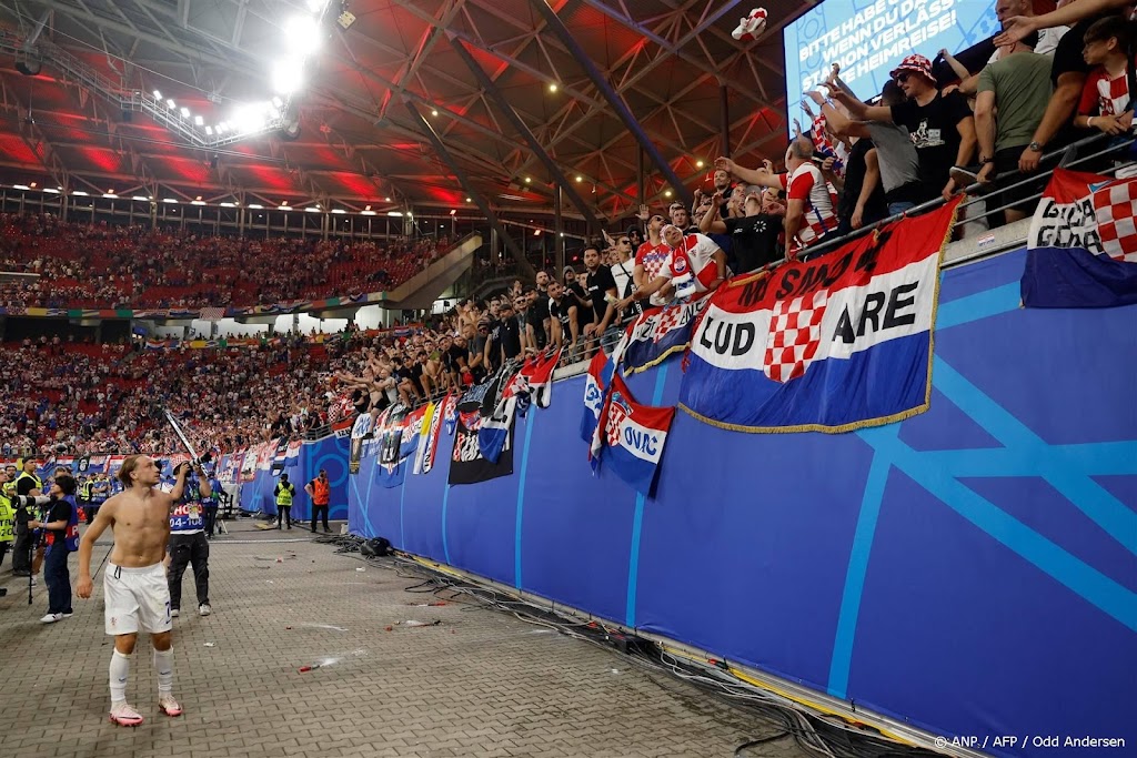 UEFA straft zeven landen voor racisme en discriminatie op EK