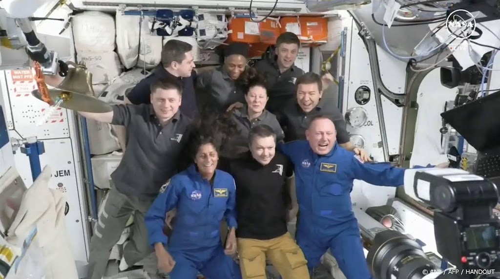 Onduidelijk wanneer gestrande astronauten terug naar aarde kunnen