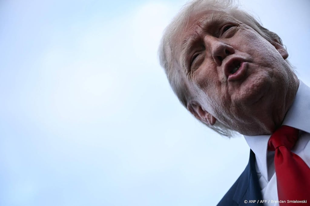 Trump: mij is nooit gezegd dat ik in Epstein-dossiers voorkom