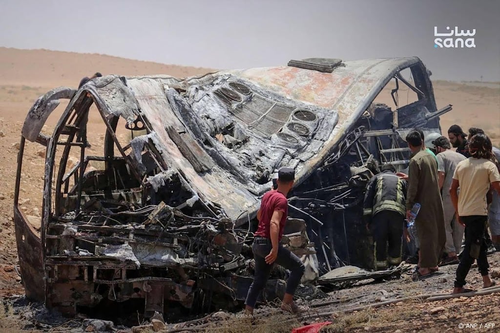 Tientallen doden door botsing tussen 2 bussen in Syrië