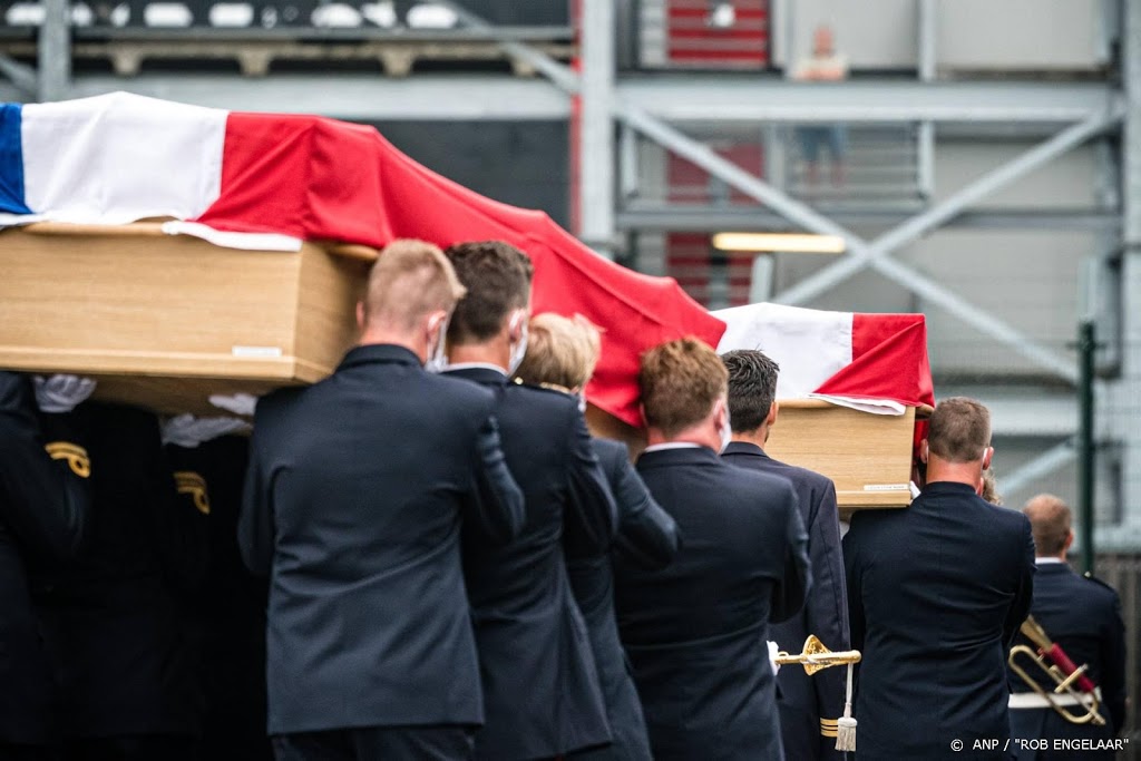 Defensie gaat gecrashte marinehelikopter bergen