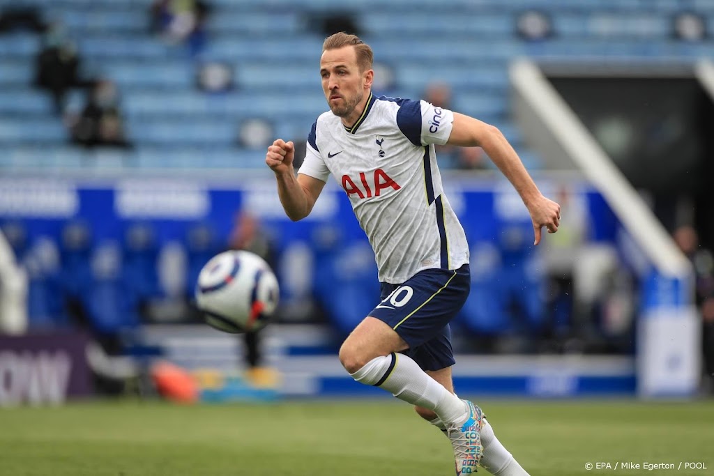 Kane maakt einde aan transfergeruchten en blijft bij Spurs