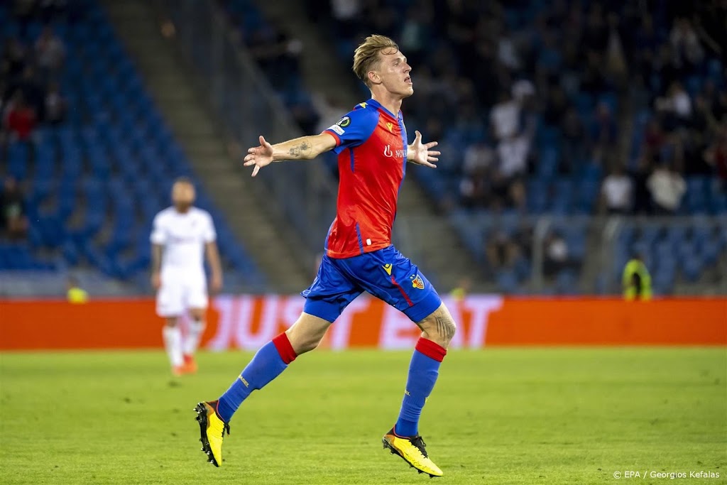 Jeugdinternational Burger van FC Basel naar Stoke City