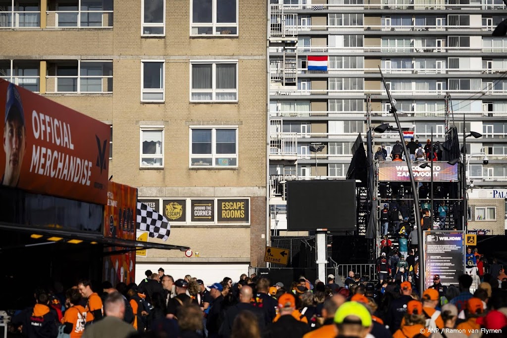 Eerste racefans circuit op voor laatste dag Formule 1