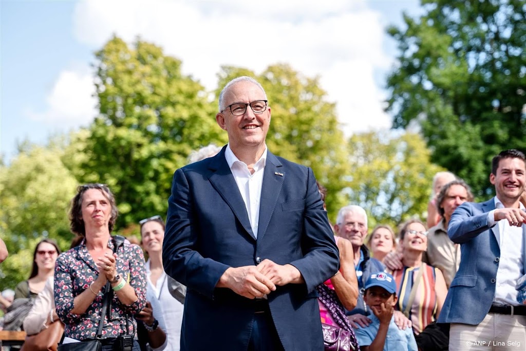 Duizenden Rotterdammers namen afscheid van burgemeester Aboutaleb