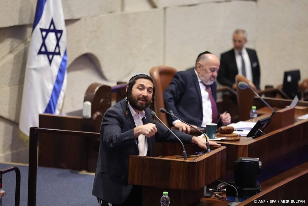 Israëlische parlementariër sloopt Palestijns herdenkingsmonument