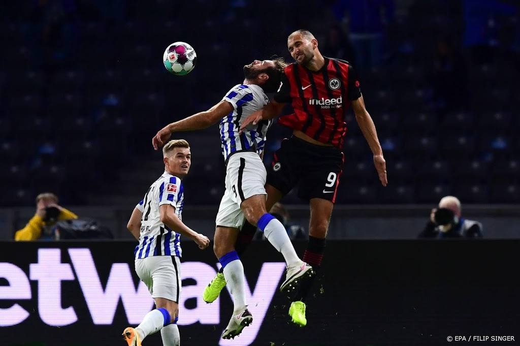Dost trefzeker bij zege Eintracht Frankfurt