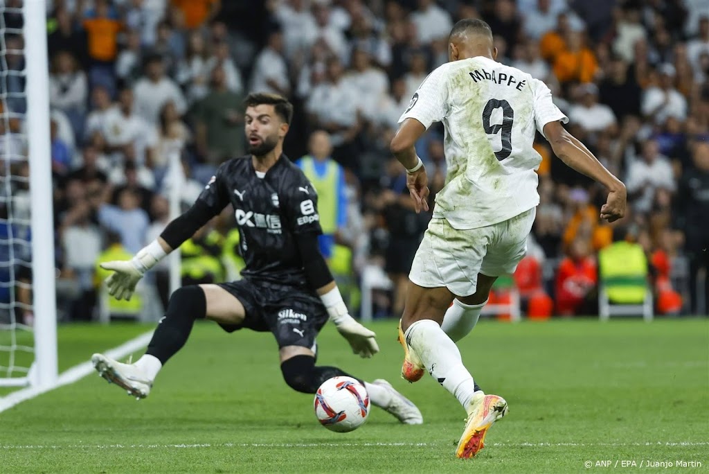 Real Madrid komt in slotfase even in problemen tegen Alavés