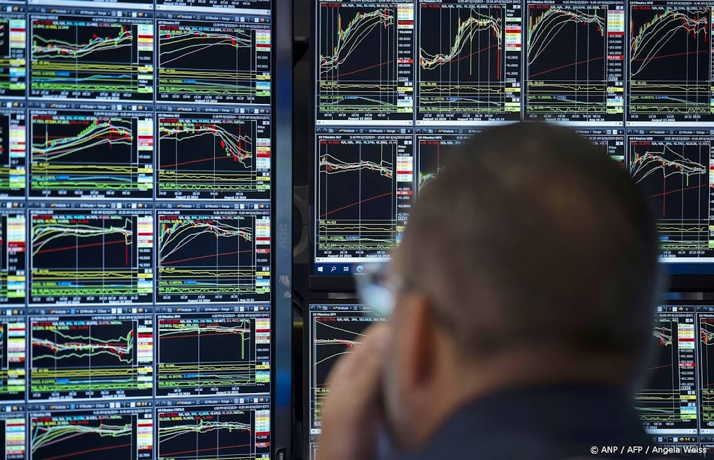 Wall Street beweegt weinig na nieuwe records Dow en S&P 