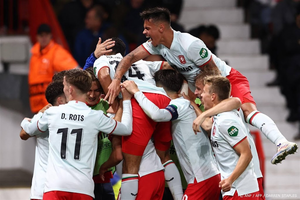 FC Twente speelt knap gelijk bij Manchester United