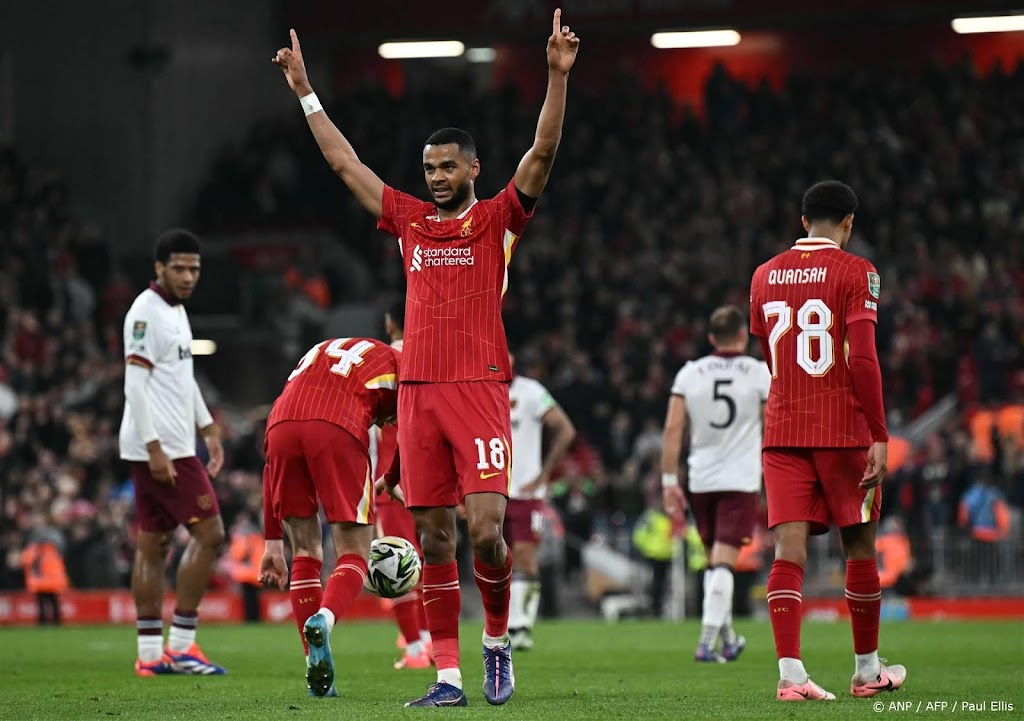 Scorende Gakpo met Liverpool door in League Cup