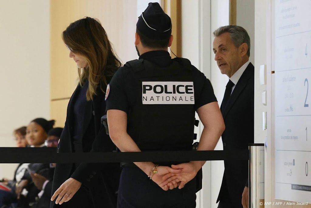Franse ex-president Sarkozy krijgt 5 jaar cel voor samenzwering