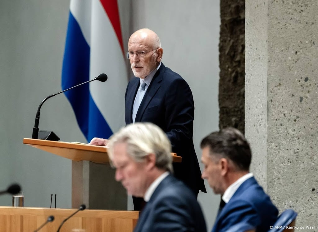 Timmermans: kabinet, erken dat voedingsbodem geweld in Kamer ligt