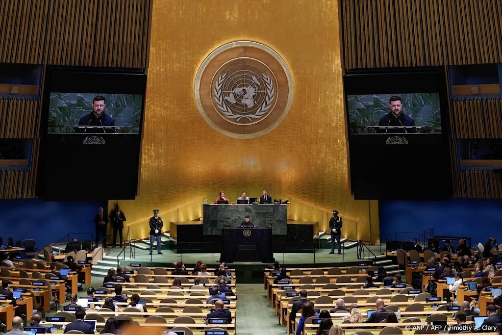 Zelensky dreigt met aanvallen op Kremlin als Poetin niet inbindt