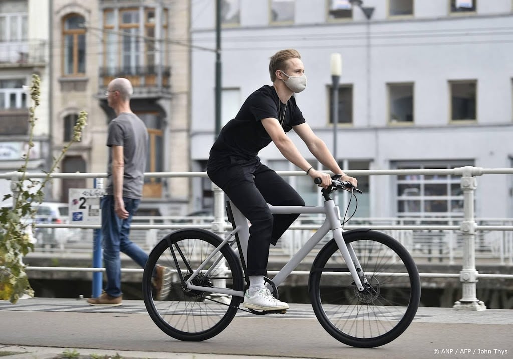 Baas Franse fietsengroep kondigt overname noodlijdend Cowboy aan