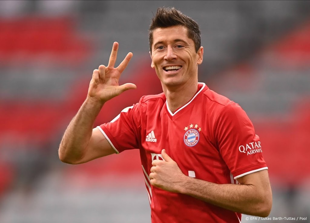 Coach Flick meldt primeur over Lewandowski: hij vroeg om wissel