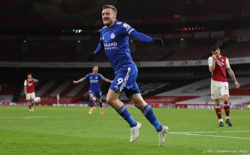 Vardy bezorgt Leicester City zege bij Arsenal