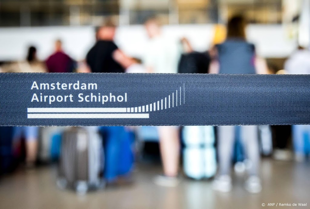 Schiphol komt met plan om vliegtuigen duurzamer te laten taxiën