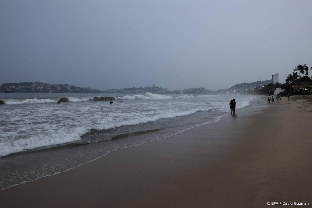 Mogelijk zeer gevaarlijke orkaan Otis nadert Mexicaanse kust