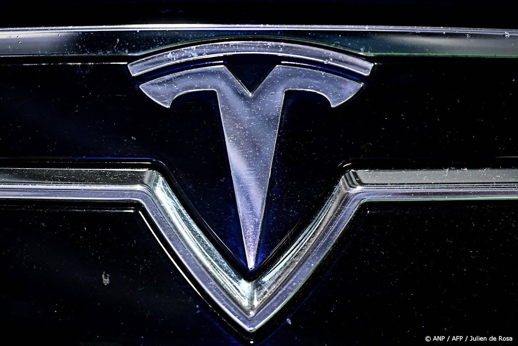 Tesla doet stapje terug op Wall Street na forse koerssprong