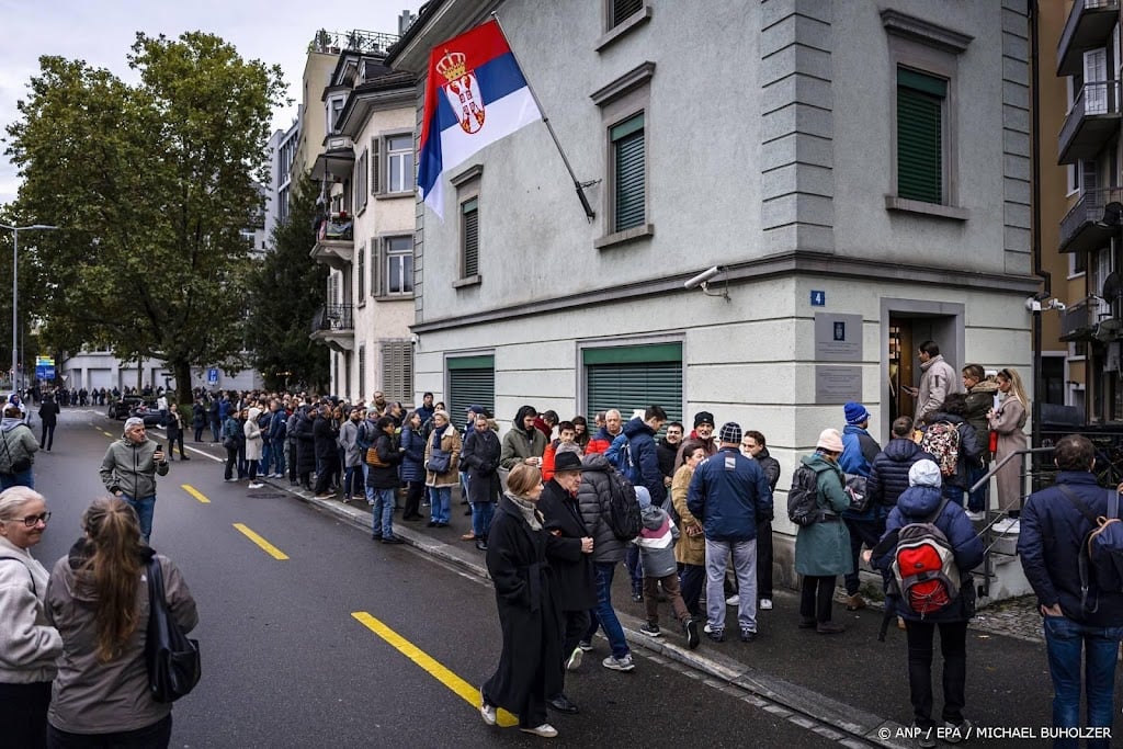 Hoge opkomst bij vervroegde verkiezingen in Servië