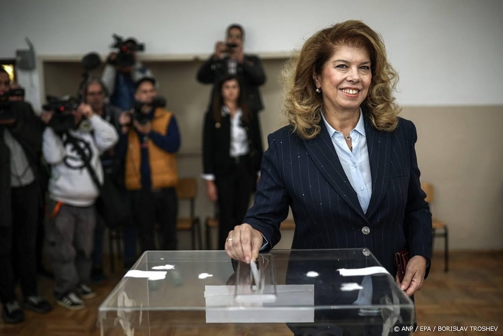 Exitpoll: Jotova wint eerste ronde Bulgaarse presidentsverkiezing