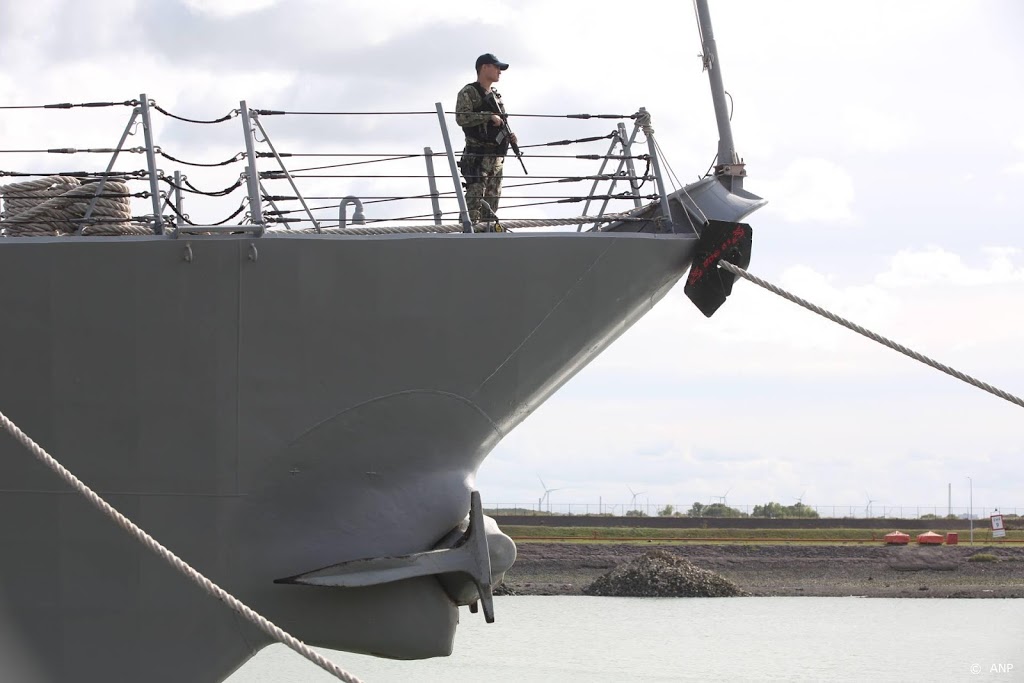 Nederlands marineschip naar de Perzische Golf