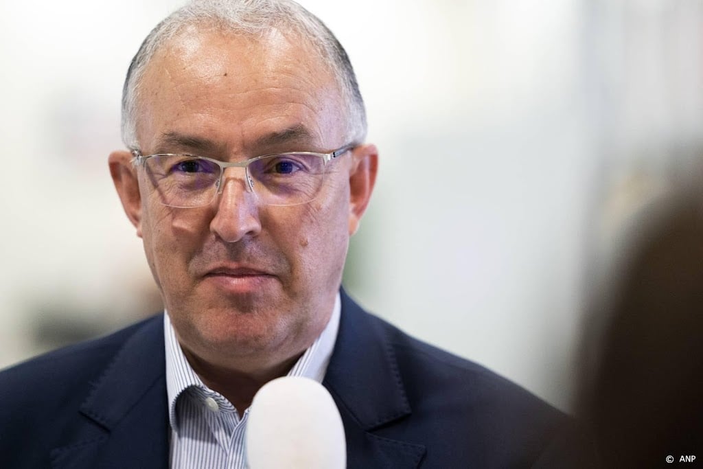 Aboutaleb: voor rellen wees geen enkel signaal op geweld   